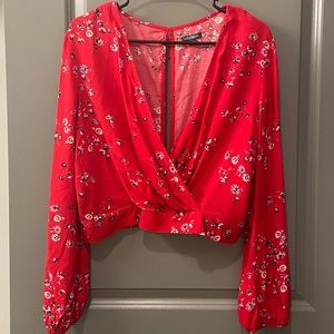V cut long sleeve top with fun sleeves + back